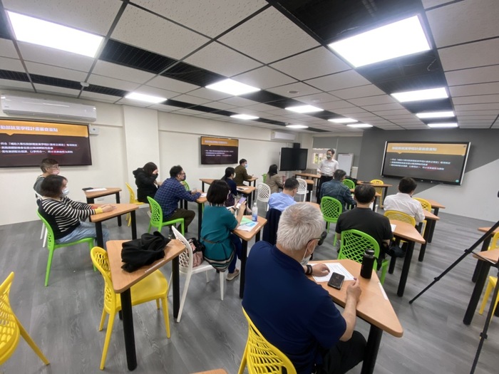 數位宇宙時代的就業學程與教學實踐研究 【需使用華大Teams帳號登入】圖片